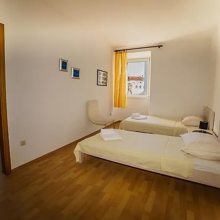 阿里泰西尔弗公寓