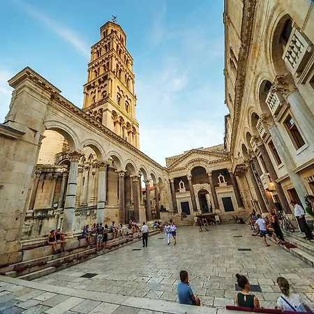 阿里泰西尔弗公寓