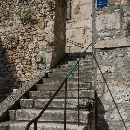 阿里泰西尔弗公寓 公寓