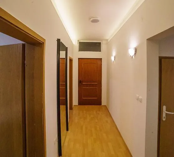 Lejlighed Alithia Silver