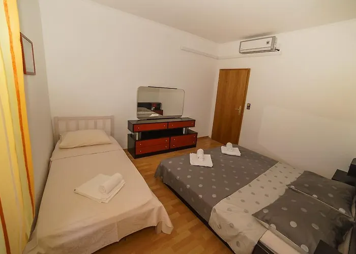 Apartment Alithia Silver *